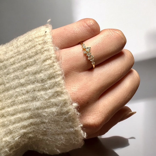 Ylova gouden ring met moissanite diamantjes - Ylova