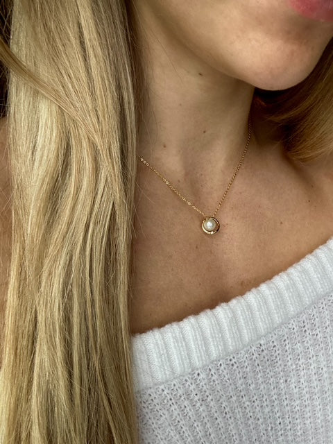 Ylova gouden ketting met parel en diamantje - Ylova