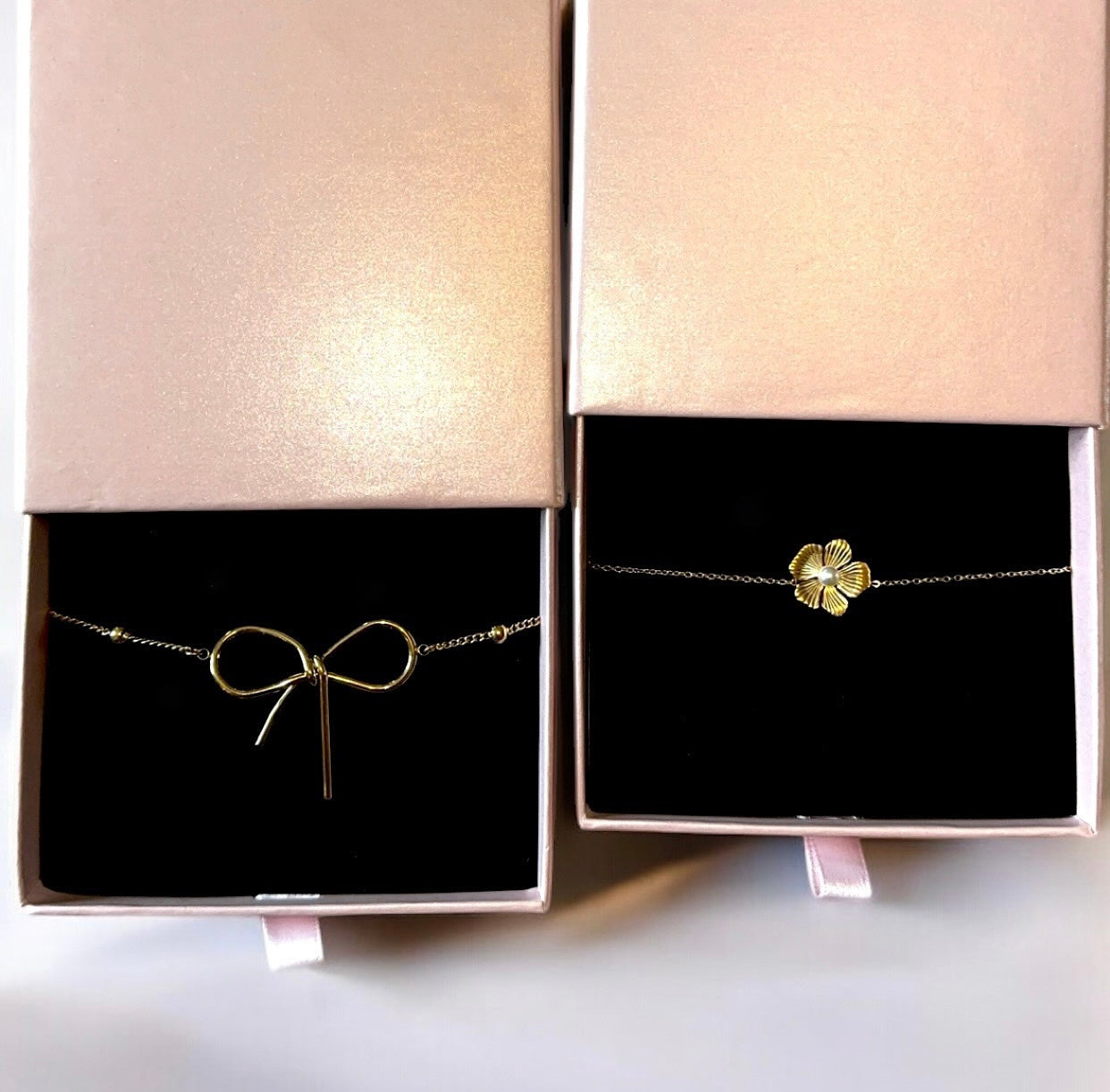 Gouden armband met strik - Ylova