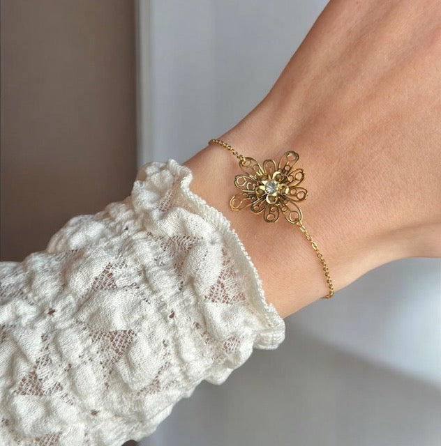 Gouden armband met bloem - Ylova