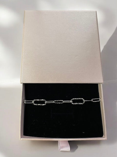 Zilveren schakel armband - Ylova