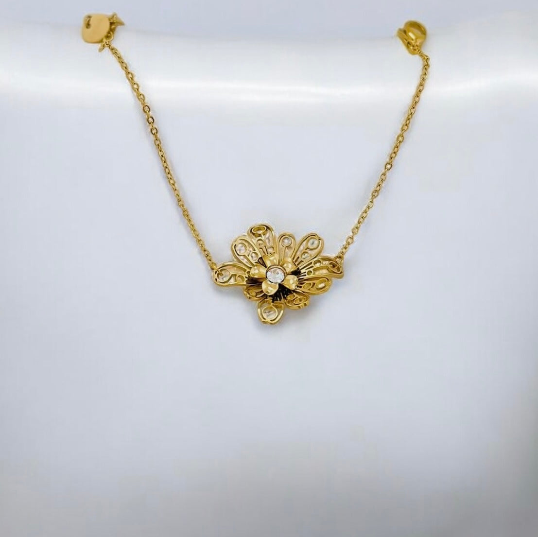 Gouden armband met bloem - Ylova
