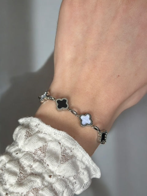 Zilveren armband met klavers - Ylova